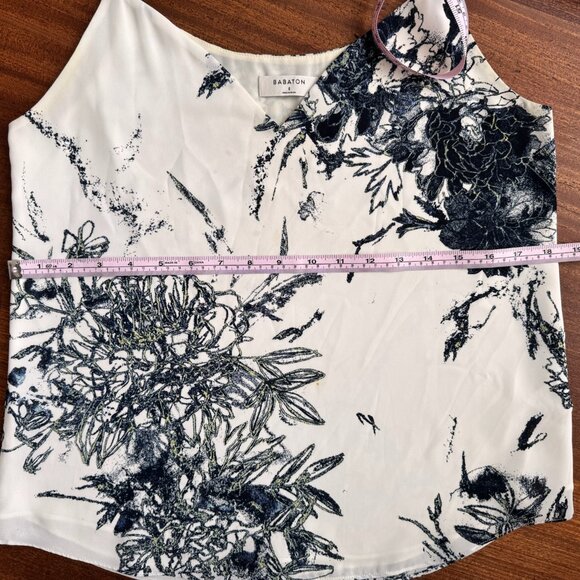✨ Babaton/Aritzia | Cream Floral Top | Size S ✨ - Picture 7 of 10